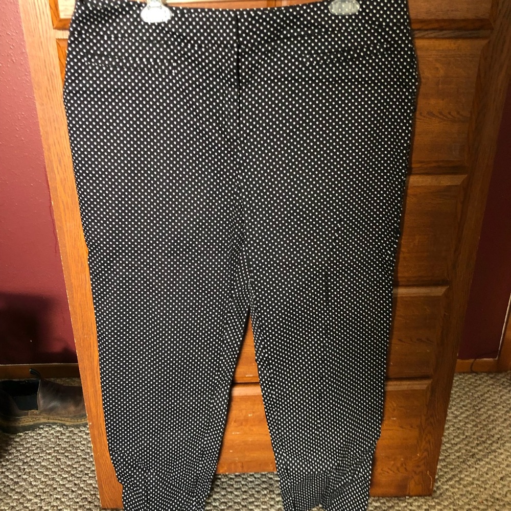 Womens dress pants, ROZ & Ali size 16, never worn.